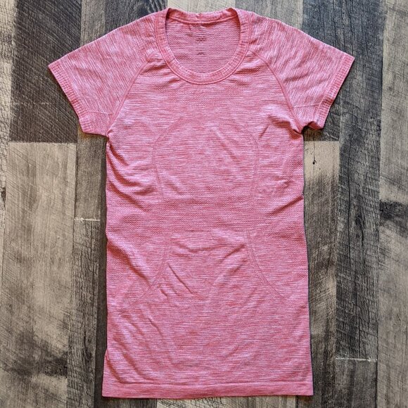 Lululemon Swiftly Tech Pink Short Sleeve Tee - Size 4 - Picture 2 of 7